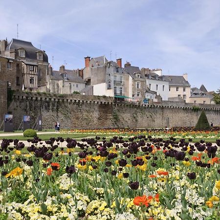L'Eden Apartment Vannes Bagian luar foto